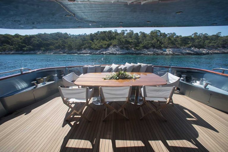 Large Dining Area for meals alfresco.